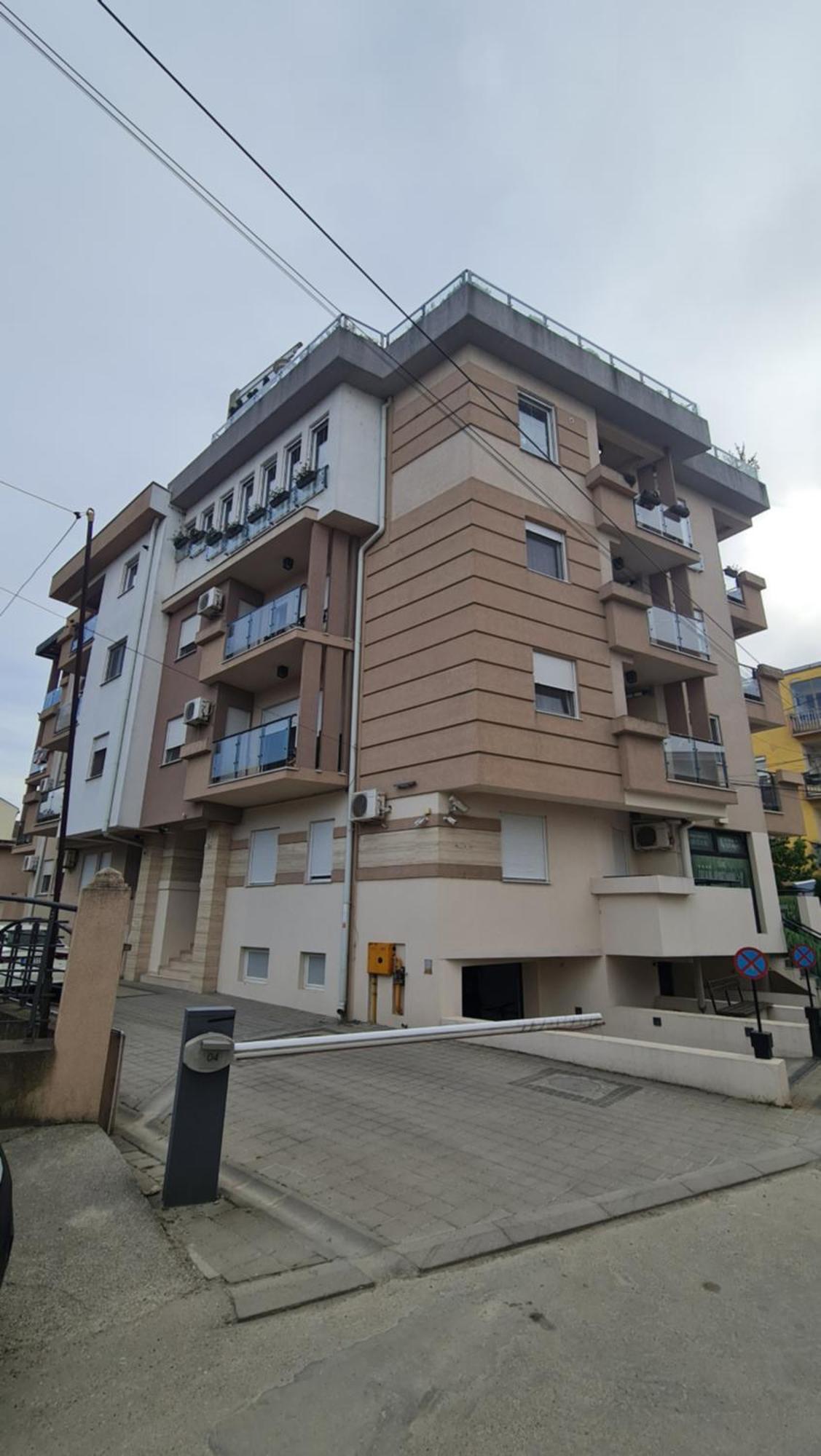 Design Apartment Business Lux 4 Star "Rio" Completely Business Lux Place In The City Center & Free Included Industry Optical Wifi & Netflix & Keyless Code Entry & Full Smart App & Kitchen & Washing Machine & Wide Terrace & Secure 2 Parking Place Ćuprija Exterior foto